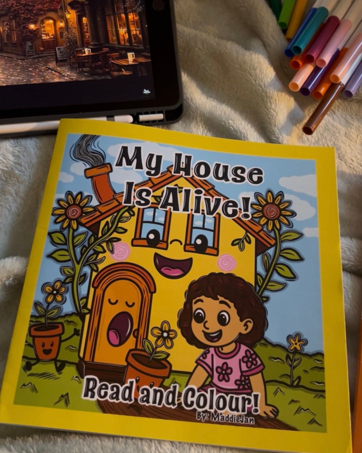 My House is Alive! Read and Colour